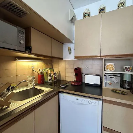 Centre Ste-maxime, 2 Pieces, 5 Couchages, Climatisation, Garage - Fr-1-226-515 * Sainte-Maxime